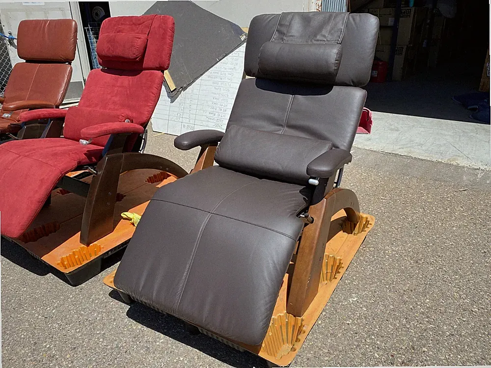 Human Touch PC-6 Manual Leather Classic Plus Zero Gravity Perfect Chair Recliner